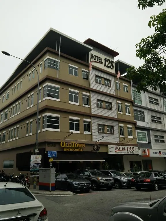 Hotel 128 location